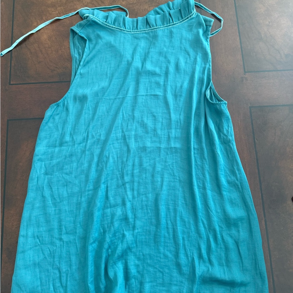 Sleeveless Women's Tank Top in Teal